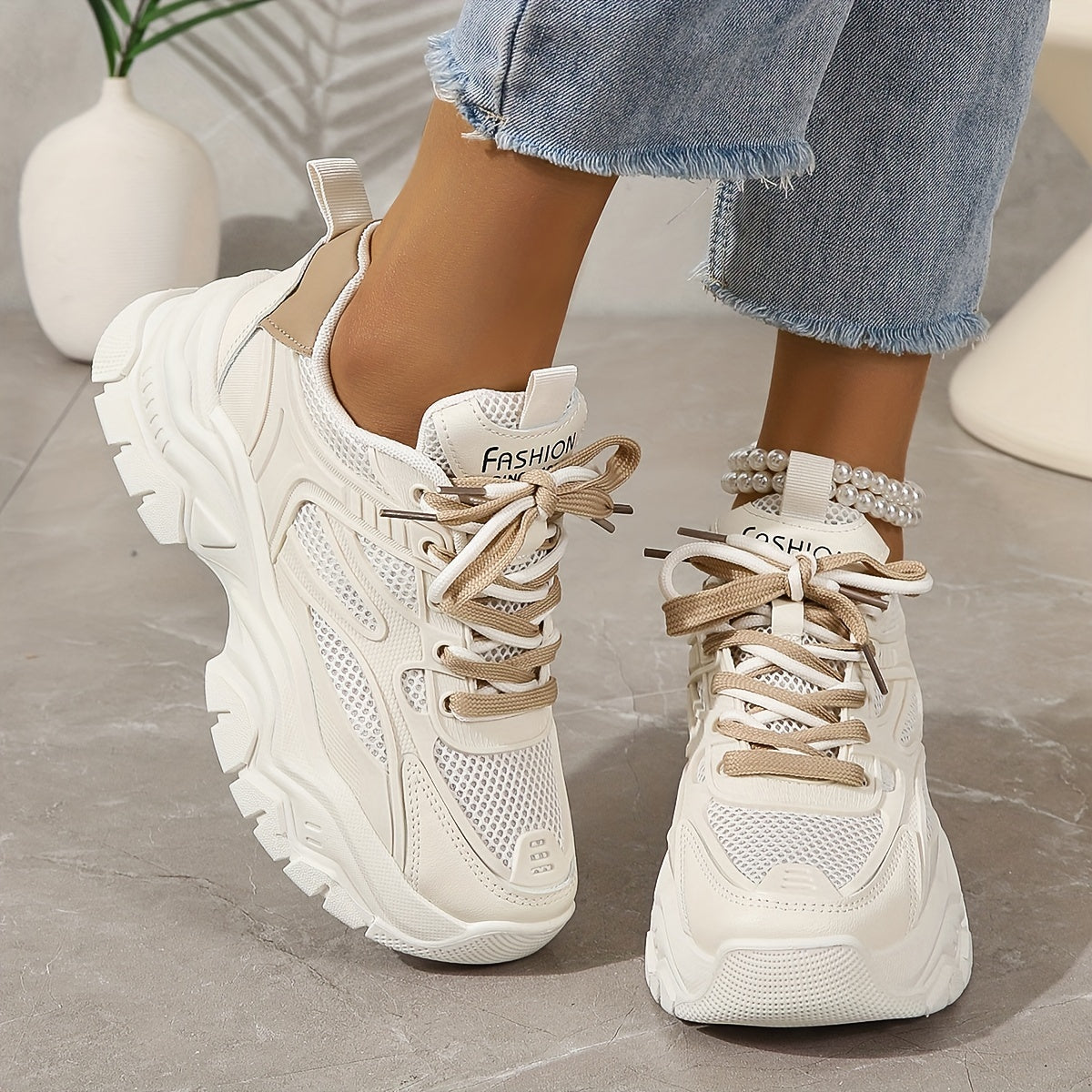 GR | Airy mesh shoes for women