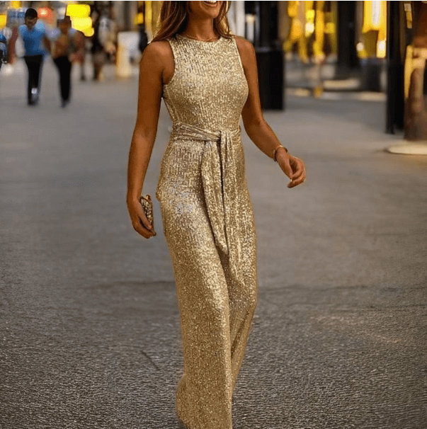GR | Jumpsuit with one shoulder strap and adjustable waistband 