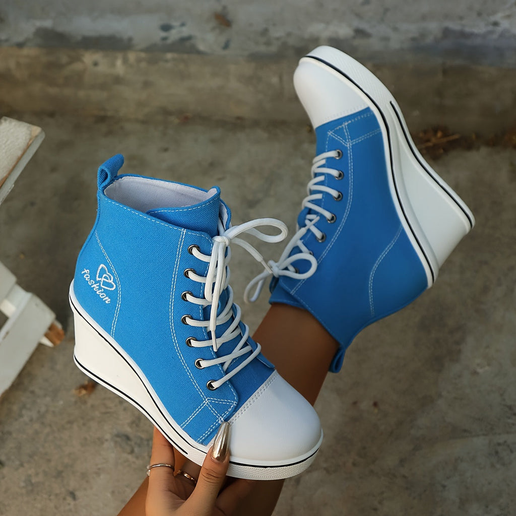 GR | Simple canvas ankle boots with love motif