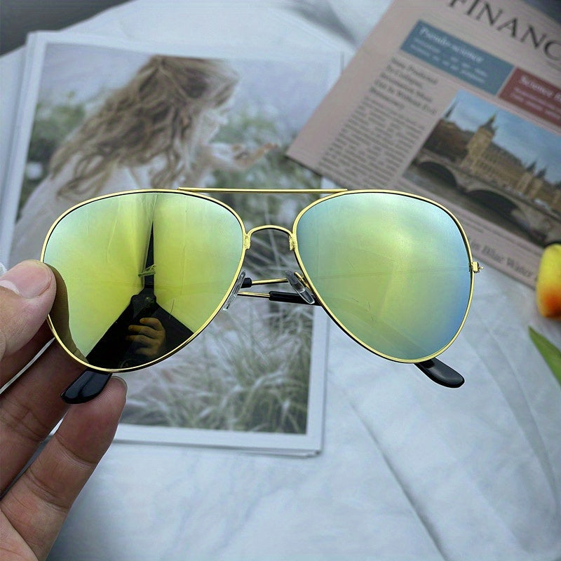 GR | Classic Aviator Sunglasses with Gold Frame for Women