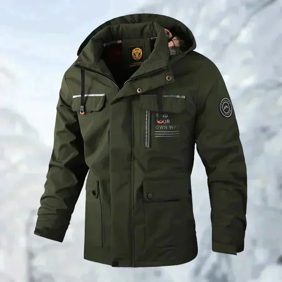 GR | Comfortable outdoor jacket, windproof and waterproof.