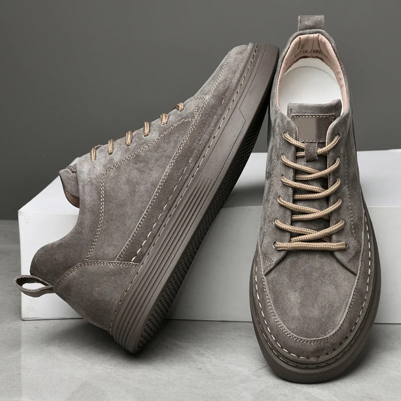 GR | Suede low top sneakers