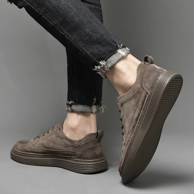 GR | Suede low top sneakers