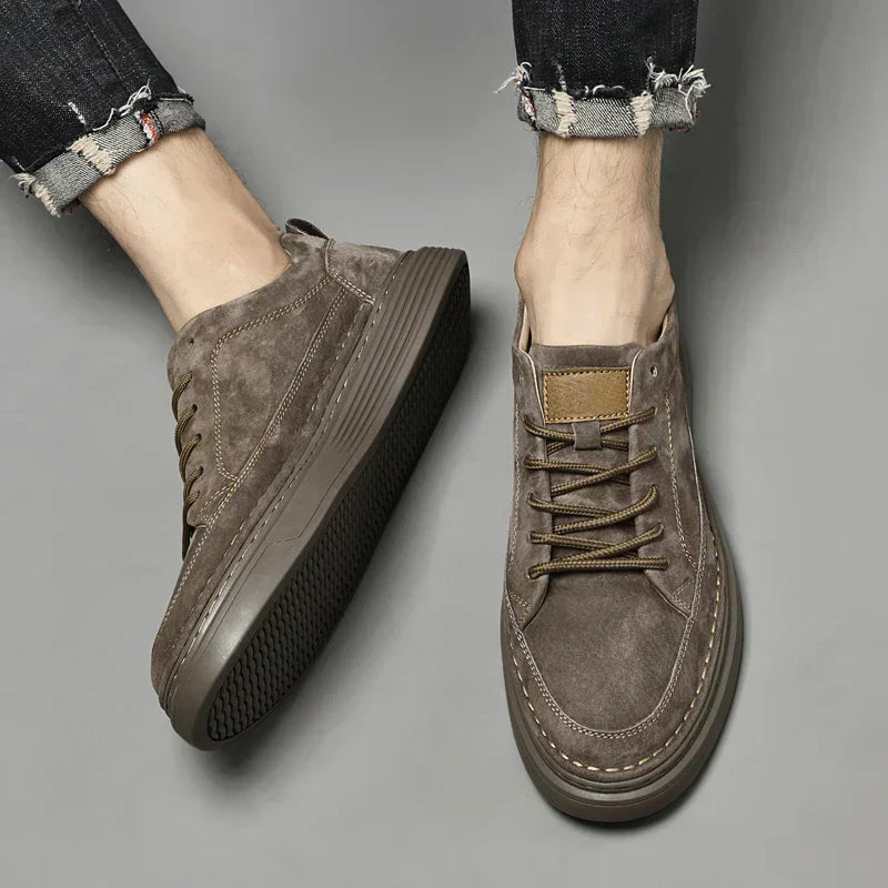 GR | Suede low top sneakers
