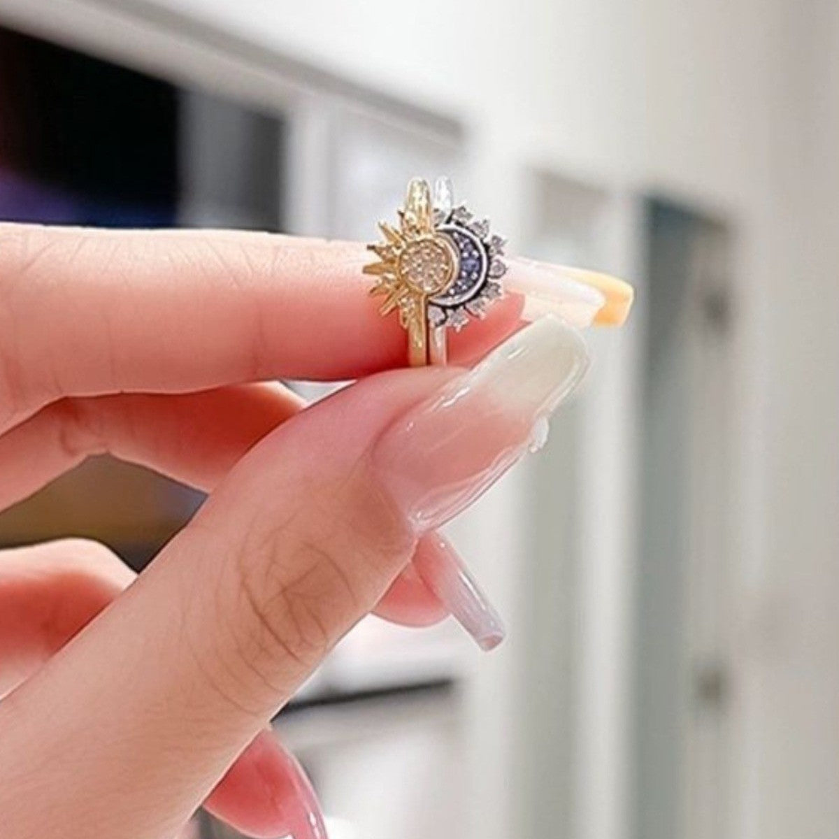 GR | Sparkling Moon Sun Silver Crystal Ring