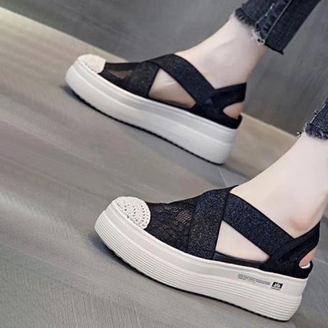 GR | Casual sandals made of breathable mesh