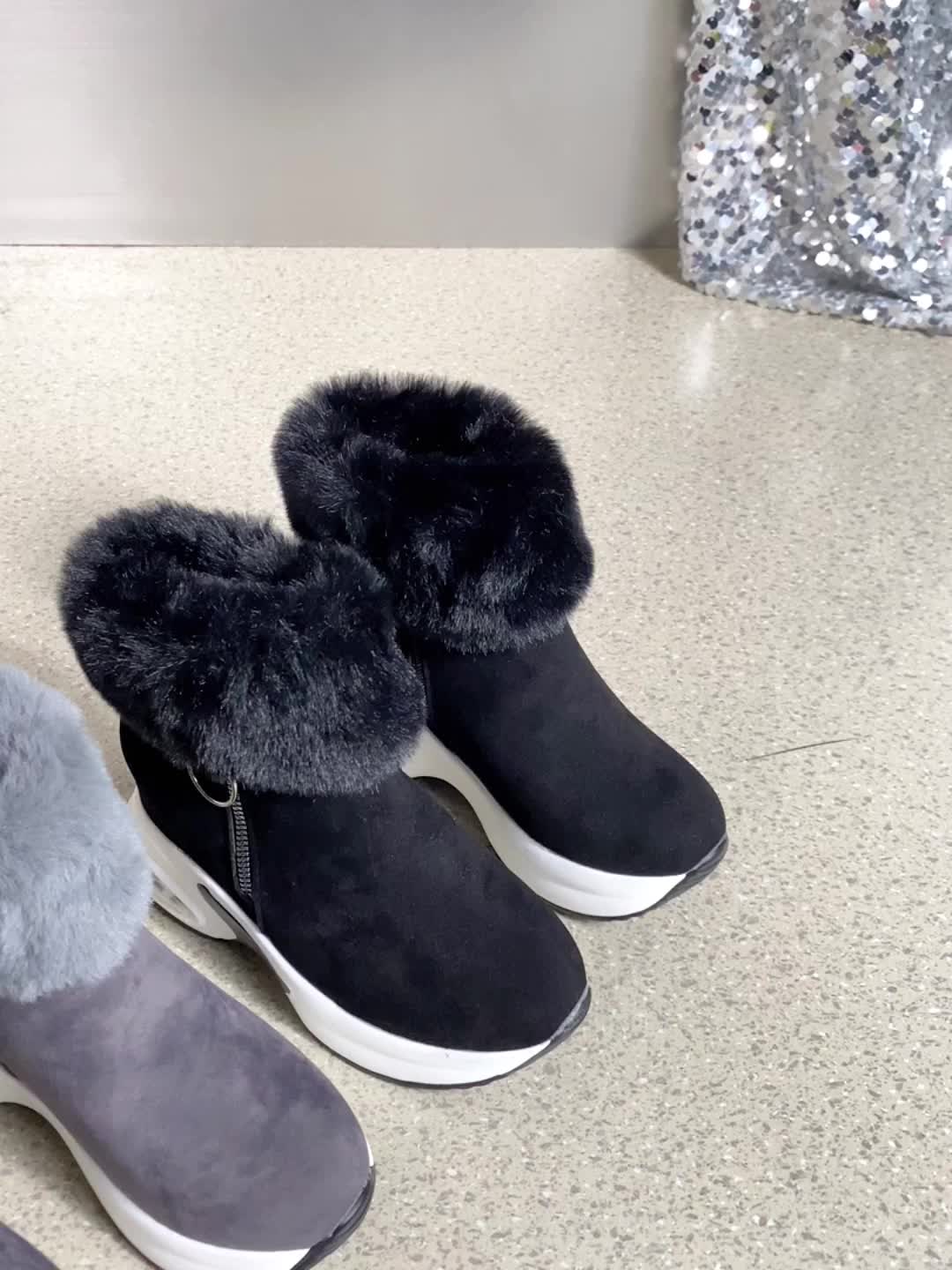 GR | Stylish women's boots 