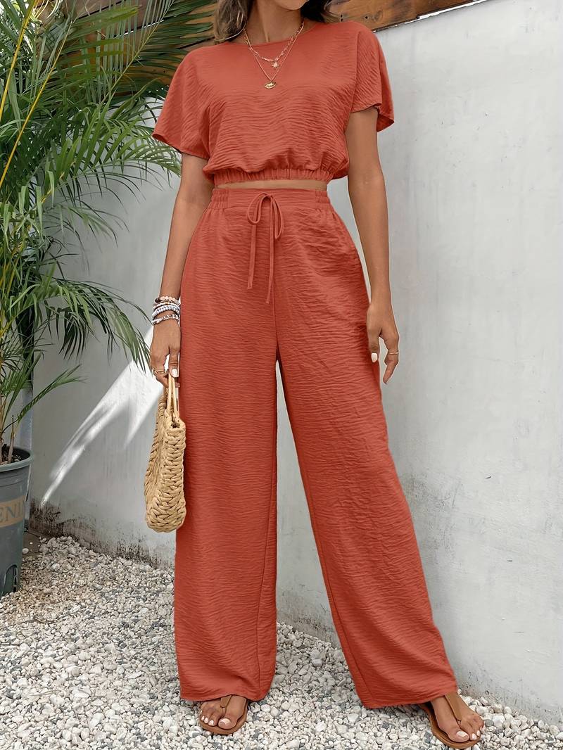 GR | Chic Crop Top T-Shirt and High-Waisted Trousers