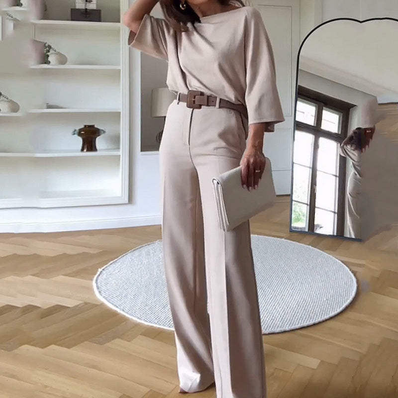 GR-free two-piece suit for a fashionable outfit
