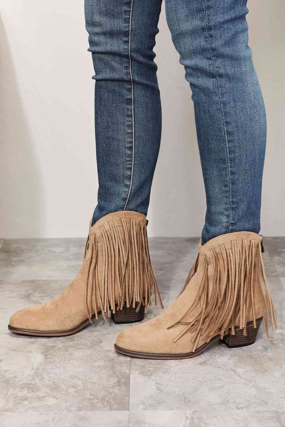 GR | Legend women's fringe cowboy western ankle boots