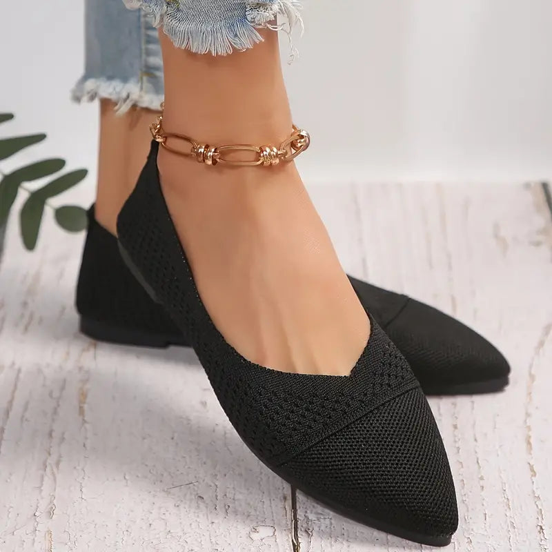 GR | Breathable, knitted, flat slippers with a soft sole