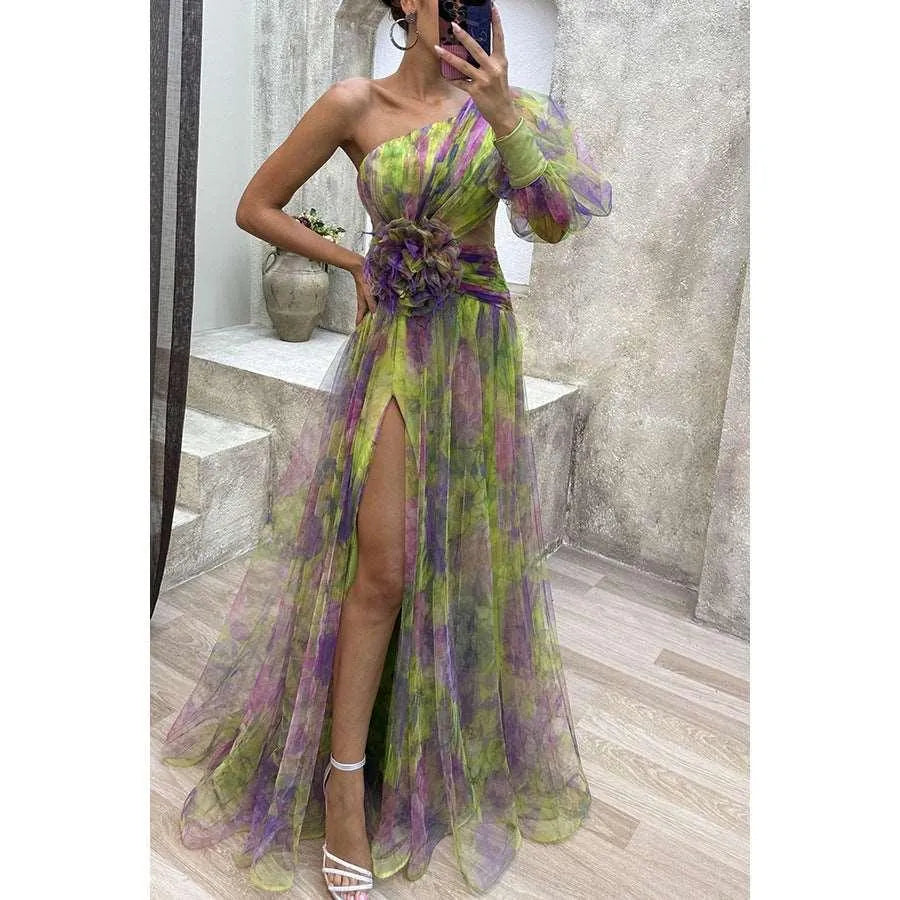 GR | Long party dress with off-the-shoulder, split print.