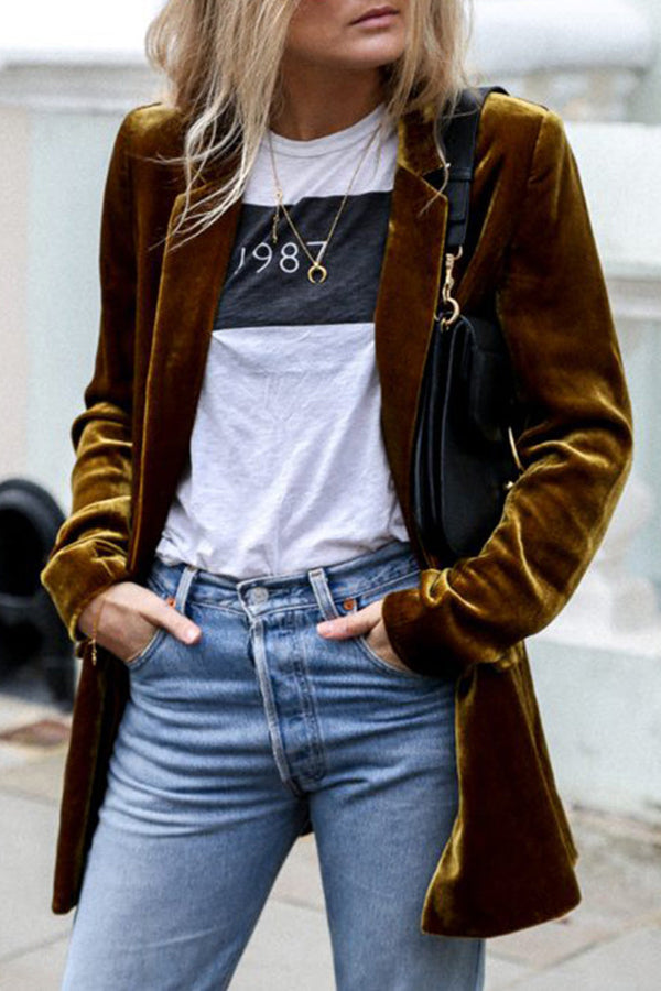 GR | Velvet blazer with a chic tailored cut for women