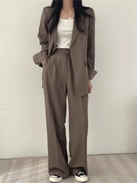 GR | Women's Two-Piece Professional and Stylish