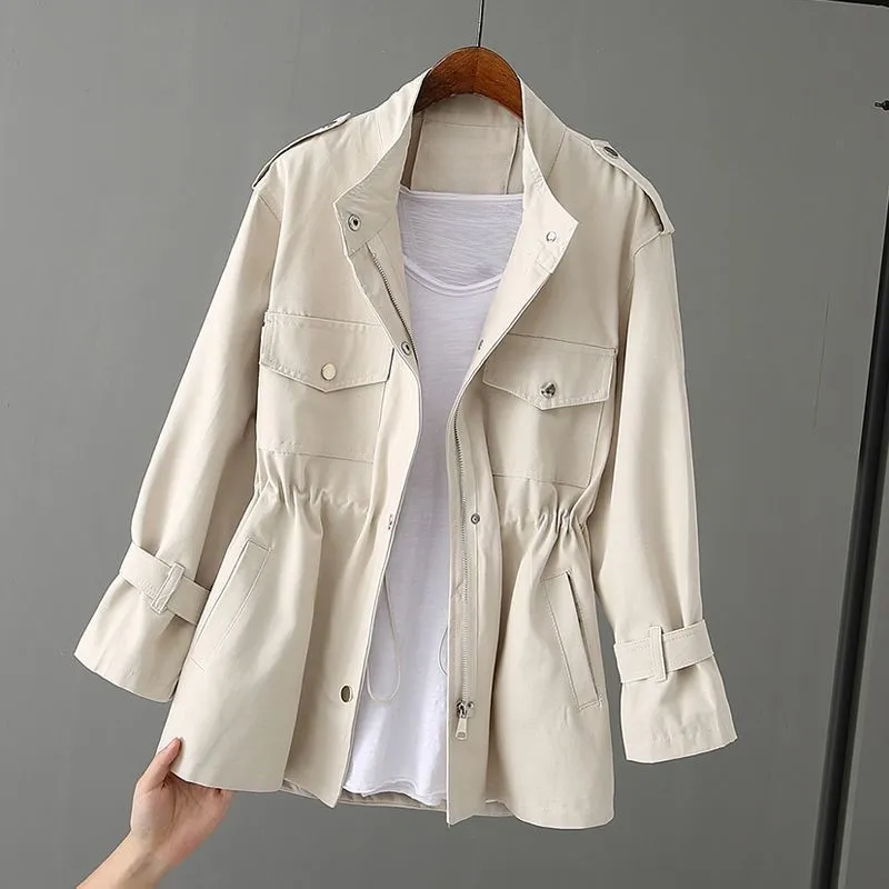 GR | Romantic and sustainable trench coat for women