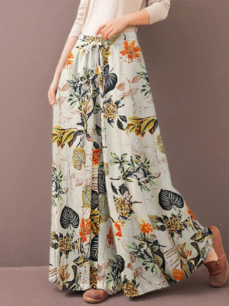 GR | Chic, relaxed trousers with a floral pattern