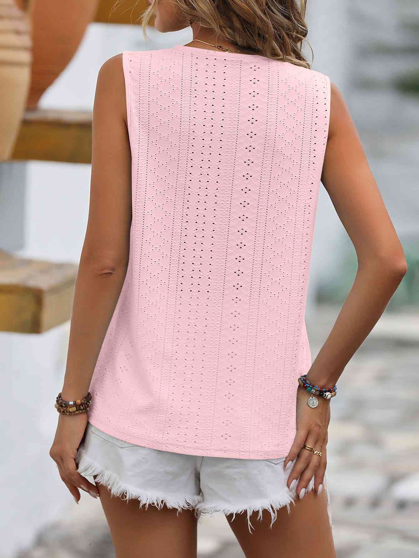 GR | Split Lace V-Neck Sleeveless Shirt