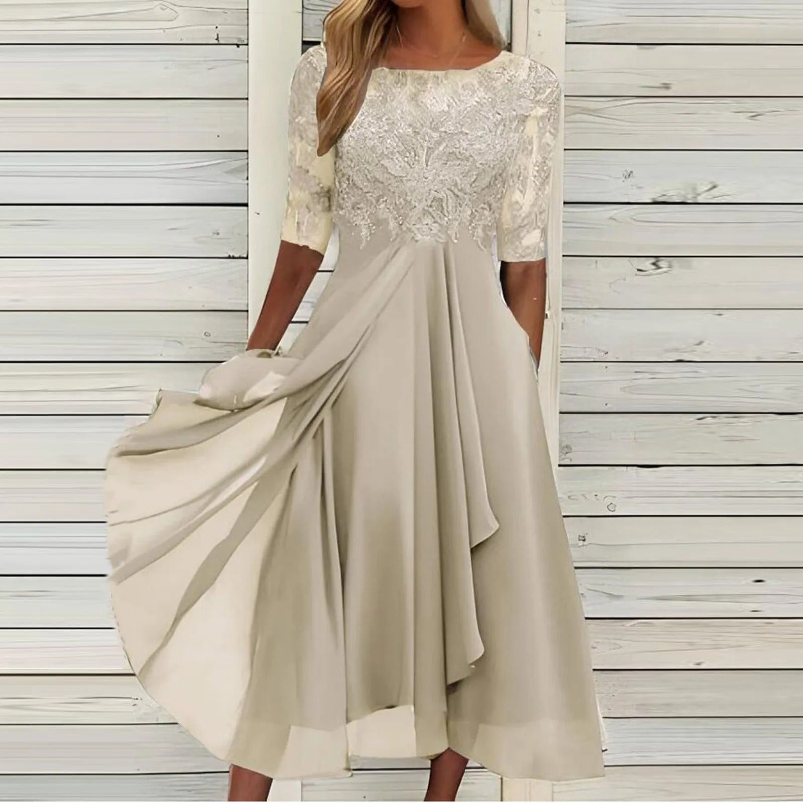 GR | Stilvolles Kleid Mit Zarter Spitze