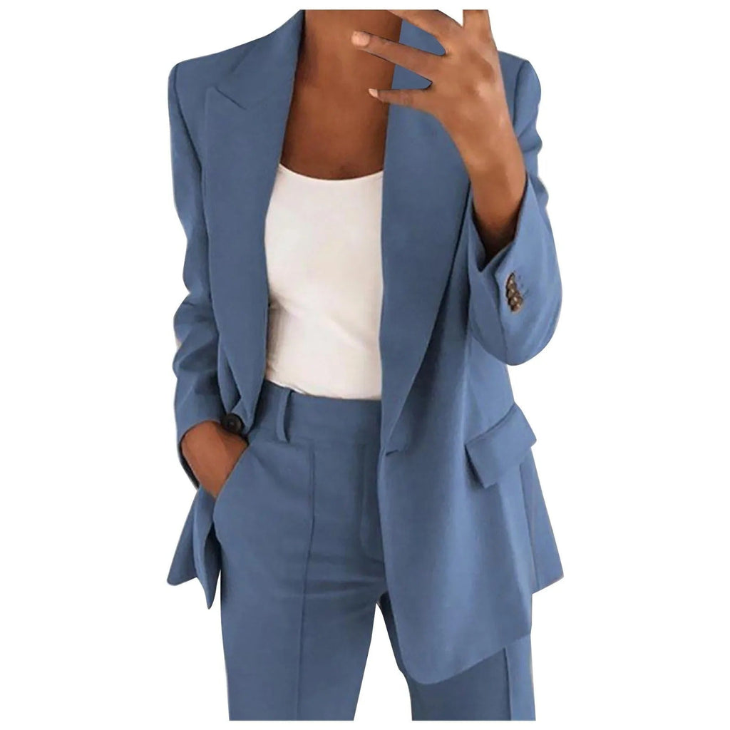 GR | Women's suit with blue jacket and plain trousers