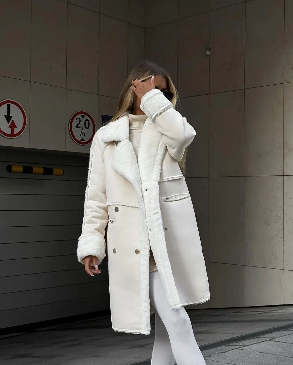 GR | Loose teddy jacket made of lambswool with a casual collar