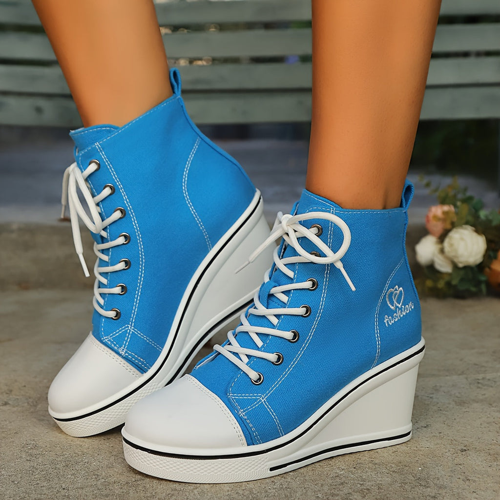 GR | Simple canvas ankle boots with love motif
