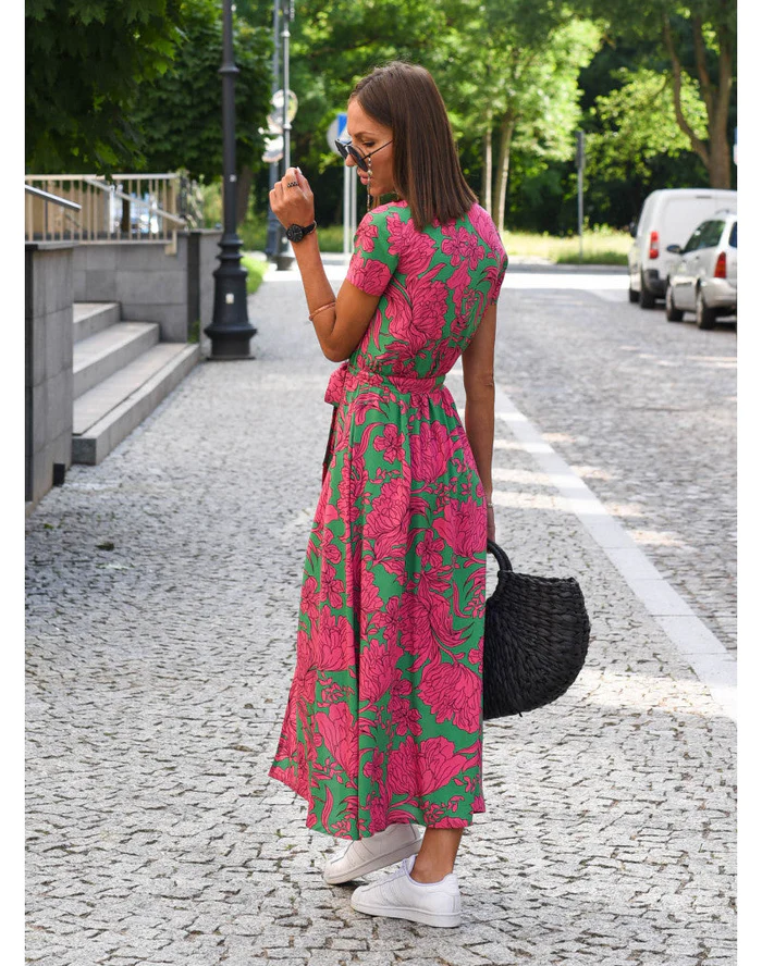 GR Blumenkleid | Modernes Sommerstrandkleid mit kurzen Ärmeln