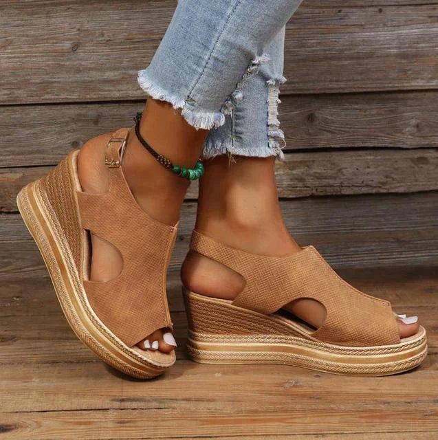 GR - Platform Sandals