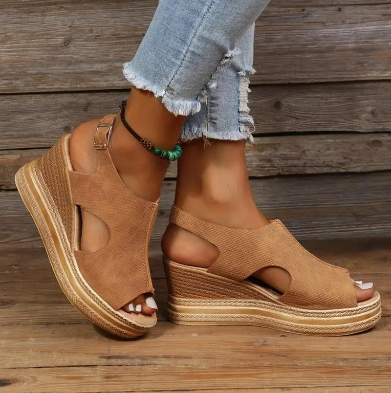GR - Buckle Wedge Sandals