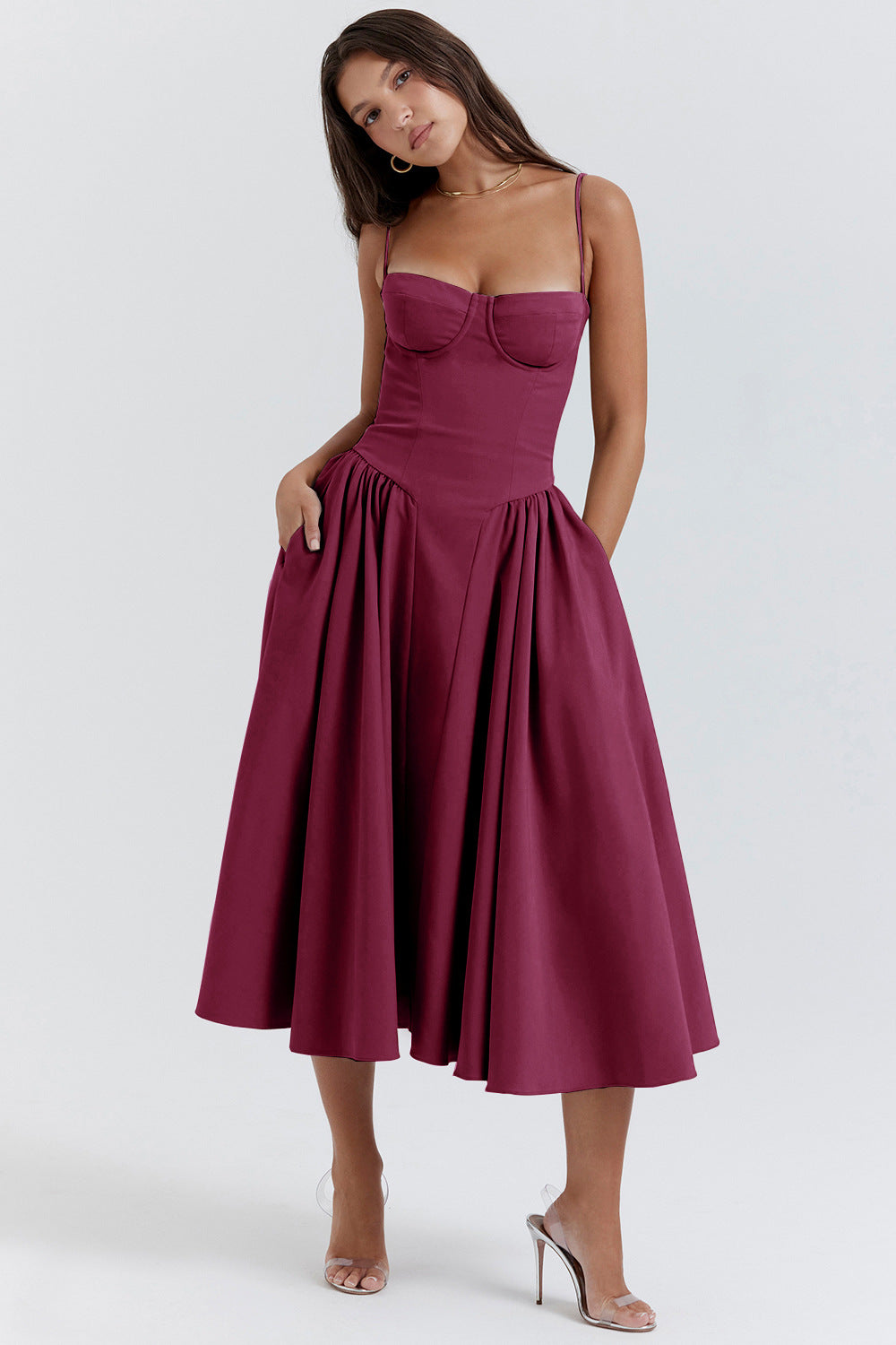 GR | Taillenformendes Sommerkleid