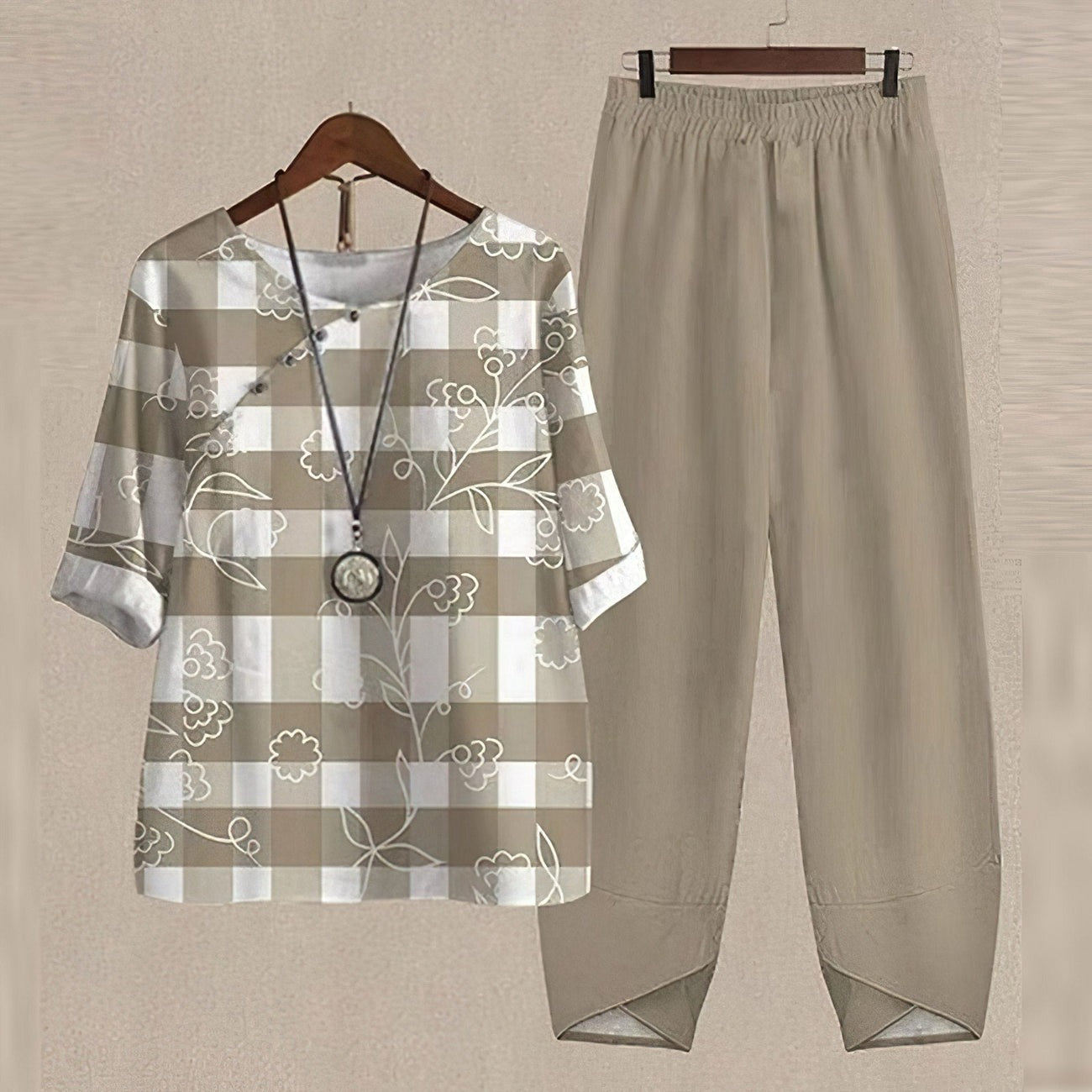 GR | Elegant two-piece set with butterfly print for women