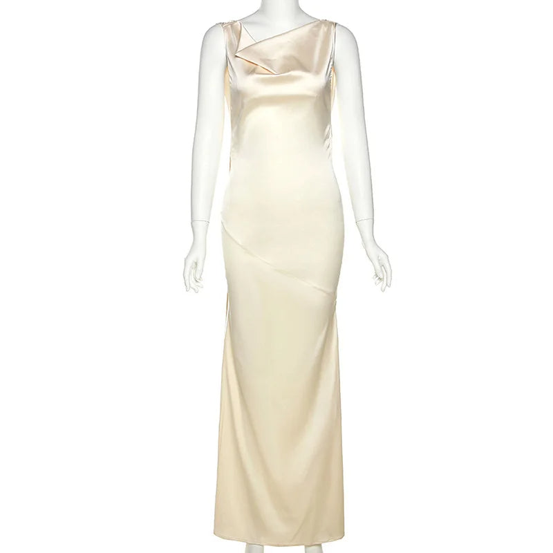 GR | Elegant mermaid-style dress with a waterfall neckline