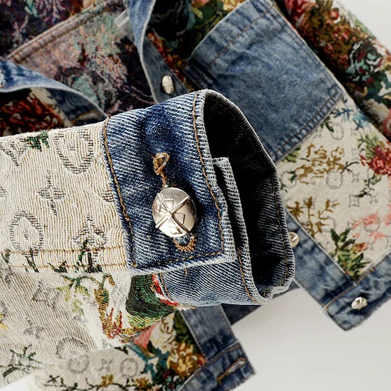 GR | Jeansjacke mit Blumen