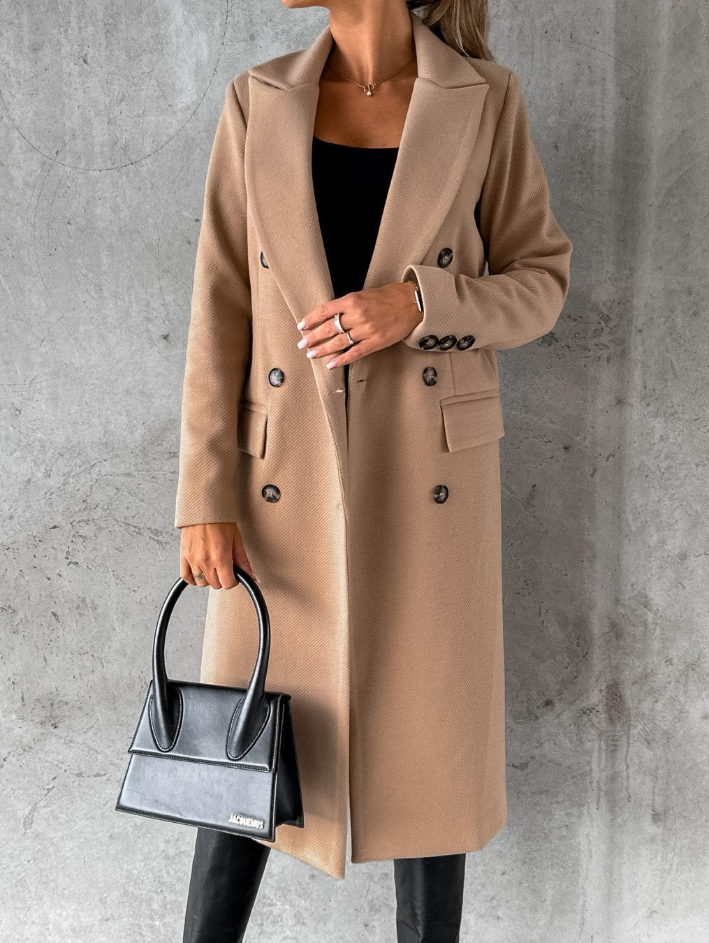 Elegant women's coat
