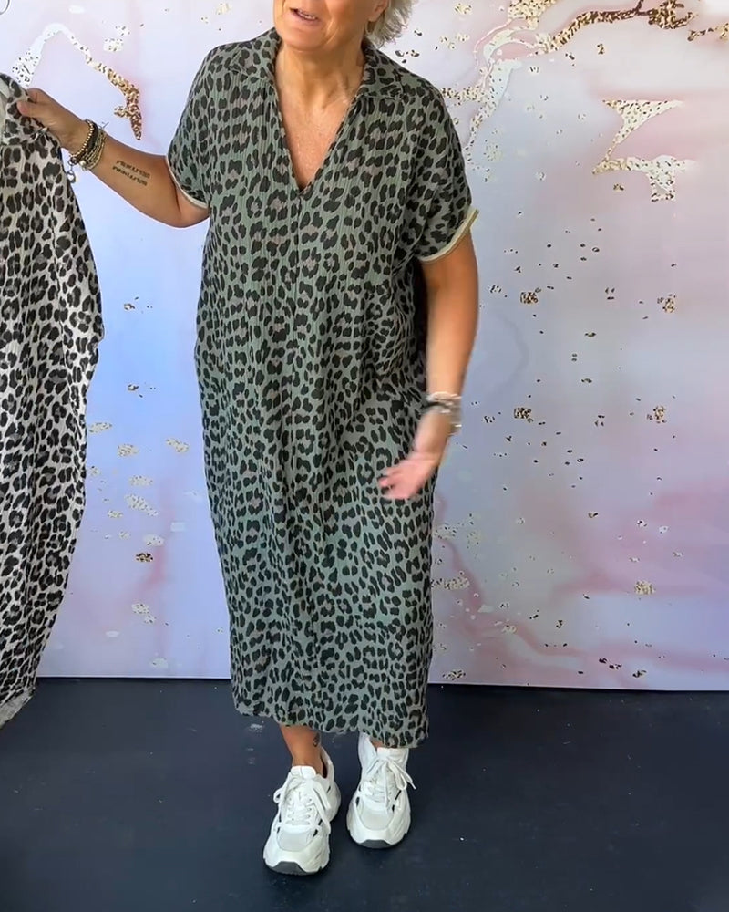 GR | Kurzärmliges Kleid mit Leopardenmuster und V-Ausschnitt