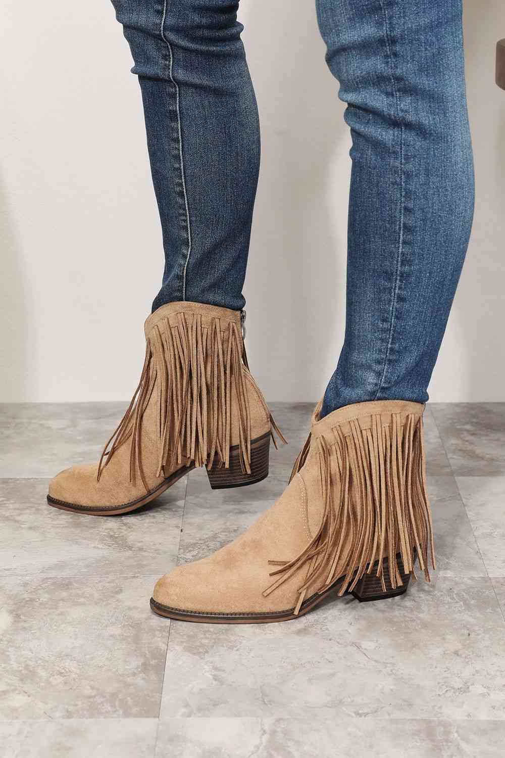 GR | Legend women's fringe cowboy western ankle boots