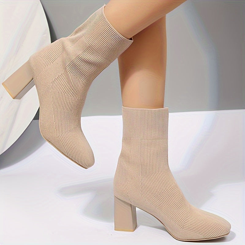 GR | Knitted boots with mid-height shaft and block heel