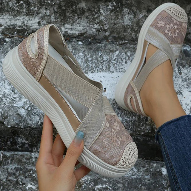 GR | Casual sandals made of breathable mesh