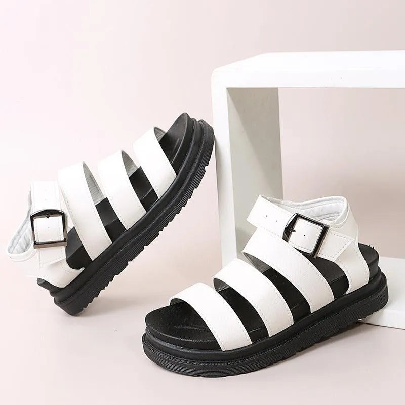 GR | Sandals with buckle and platform with open toes