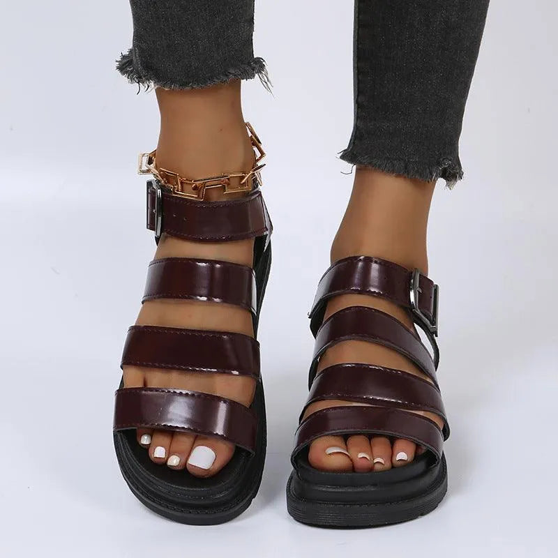 GR | Sandals with buckle and platform with open toes