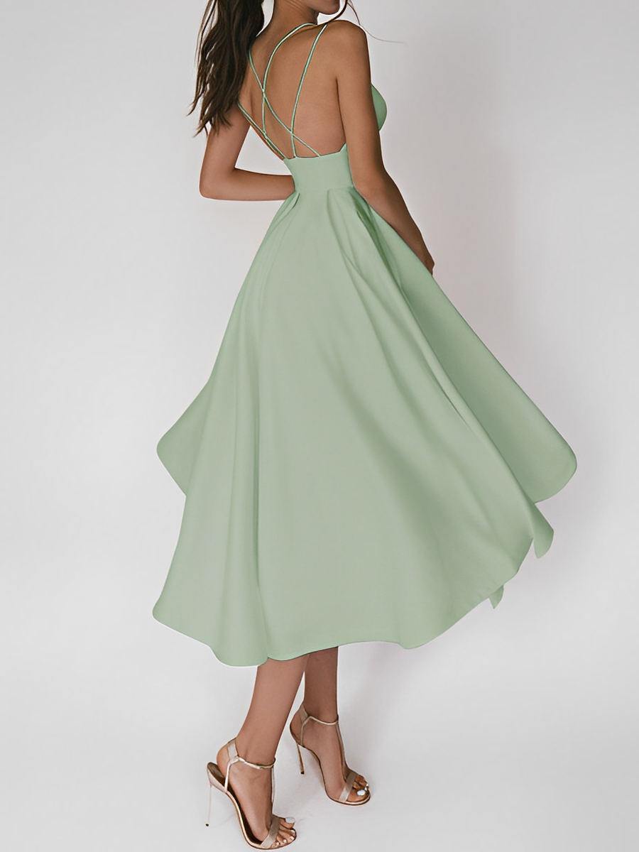 GR | A light dress with delicate spaghetti straps 