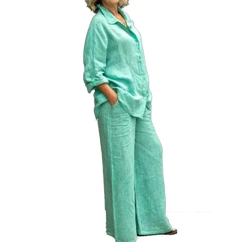 GR | Women's suit with trousers and casual shirt