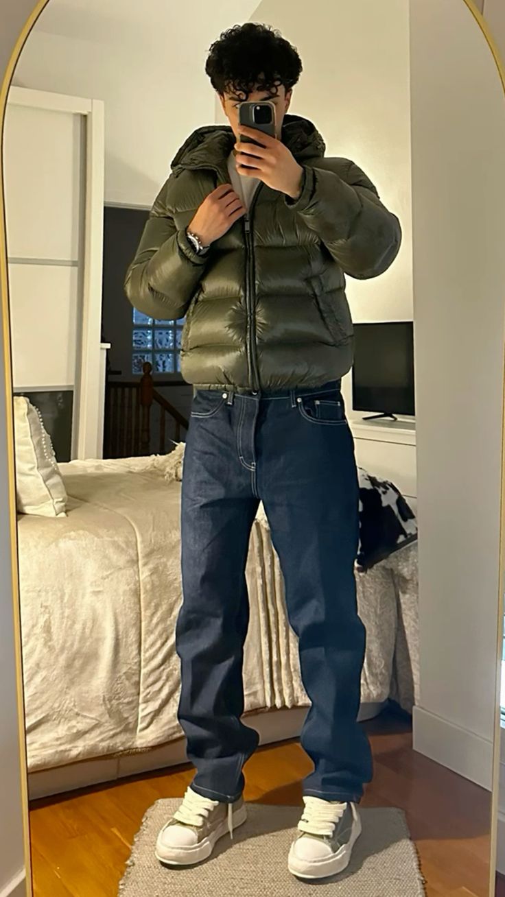GR | Modern and durable Summit down jacket