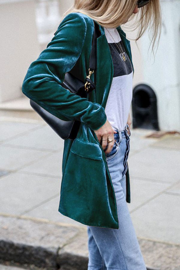GR | Velvet blazer with a chic tailored cut for women
