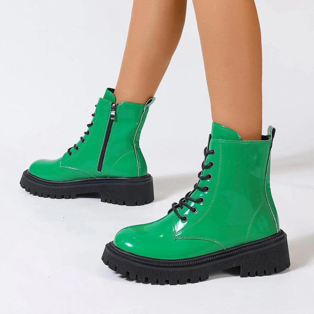 GR | Women's boots in shiny leather with zipper