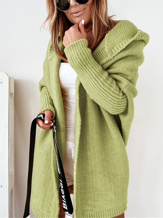 Hooded coat with solid-color seams