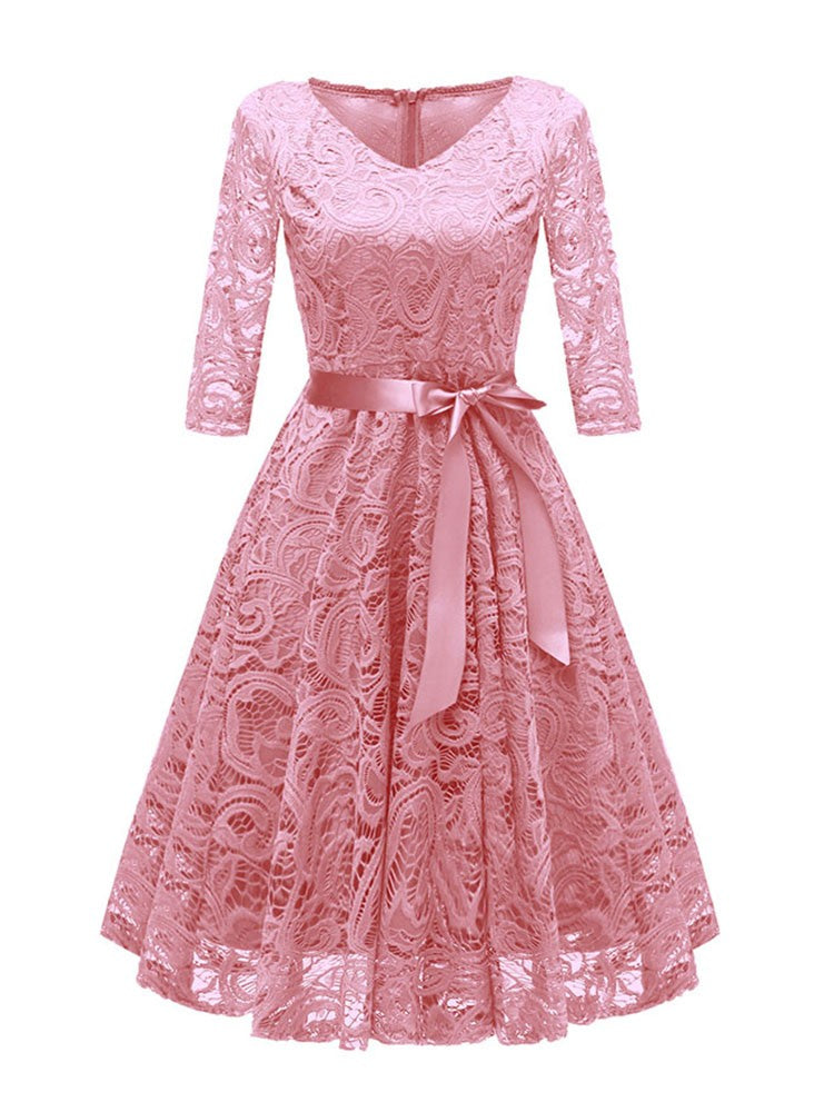 GR | Elegant V-shaped lace evening dress
