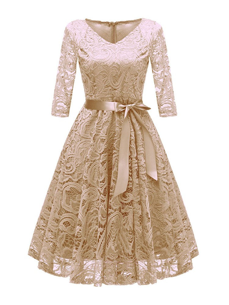 GR | Elegant V-shaped lace evening dress