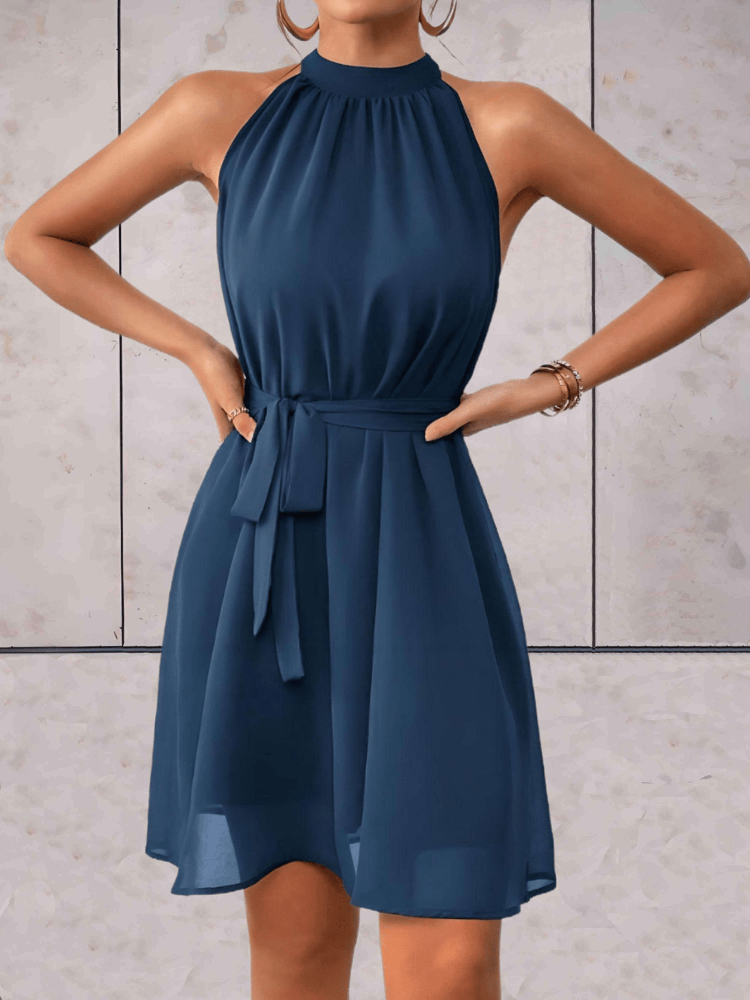 GR | Danes Mini Dress Solid Color Sleeveless Dress With Round Neck and Tie Belt