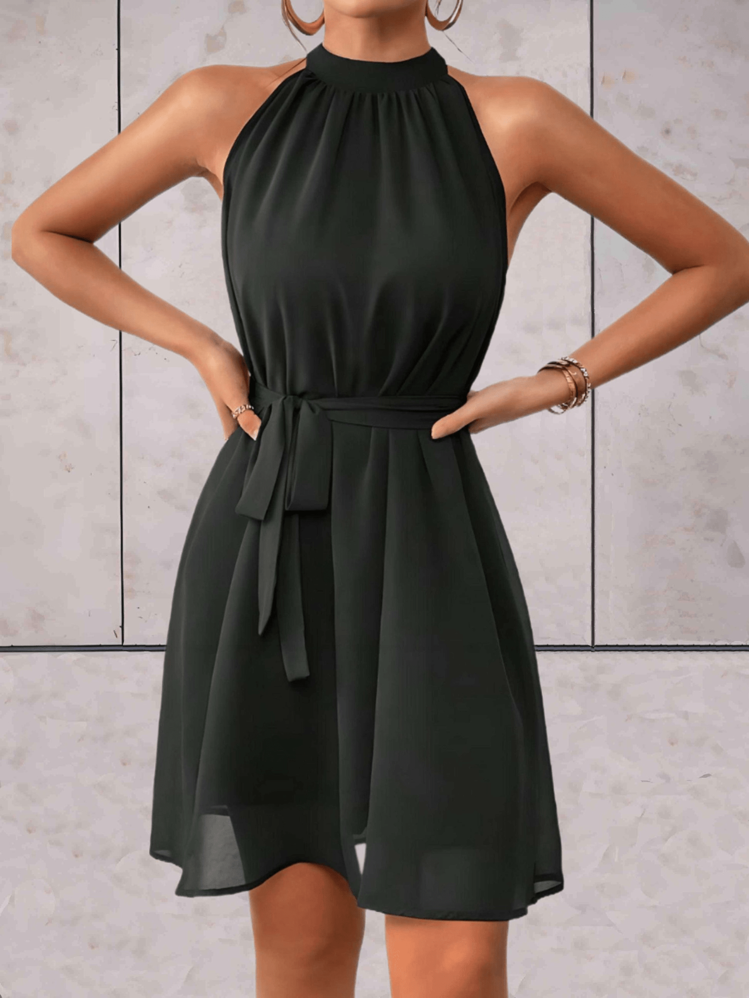 GR | Danes Mini Dress Solid Color Sleeveless Dress With Round Neck and Tie Belt