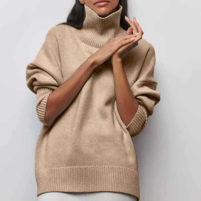GR | Warm roll-neck sweater in a simple design for women